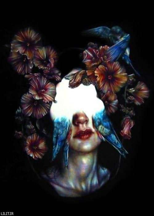 تابلو نقاشی گل‌ها و گنجشک‌ها روی صورت