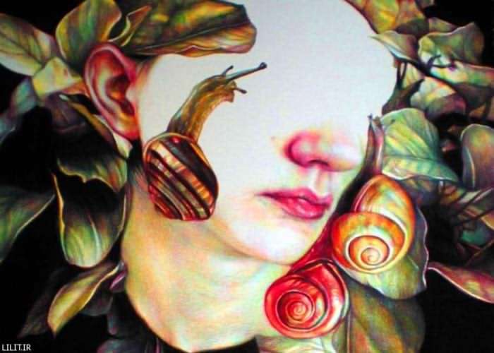 تابلو نقاشی چهره و برگ‌ها و حلزون‌ها
