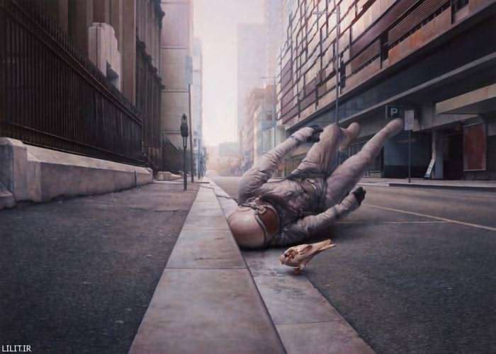 تابلو عکس سقوط یک بیگانه در خیابان بی کسی