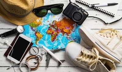 وسایل ضروری سفر برای زنان و دختران وسایل ضروری سفر برای زنان و دختران