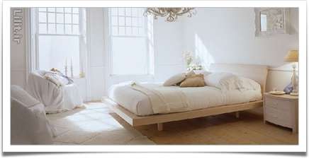 دکوراسیون اتاق‌خواب به سبک مدرن کلاسیک و با رنگ‌هایی روشن