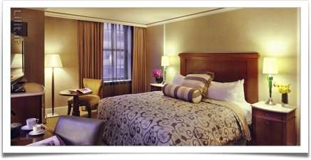 اتاق‌خواب شیک و خاص با استفاده از طراحی گلدار کلاسیک