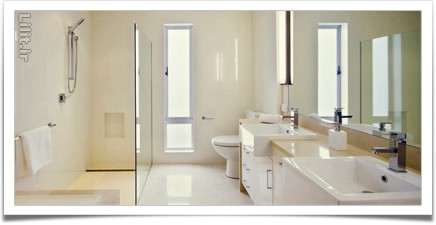 طراحی حمام و توالت با متریال و رنگ‌های بسیار ساده