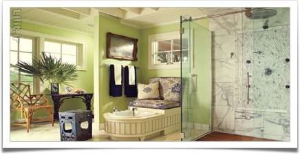 دکوراسیون حمام لاکچری کلاسیک با دیوارهای سبز و کف‌پوش سنگ مرمری