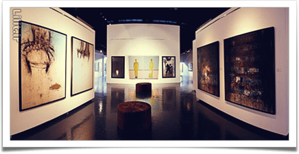 اگزیبیشن Exhibition، نمایشگاه نقاشی یا گالری هنری در جدول