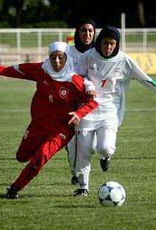 فوتبال با حجاب / Football with hijab