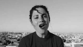 ورژن تونسی ترانه‌ی سلطان قلب‌ها با صدای آمال المثلوثي