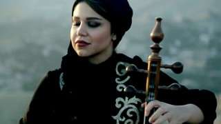 اجرای ترانه زیبای ساری گلین توسط عبدالرضا رستمیان